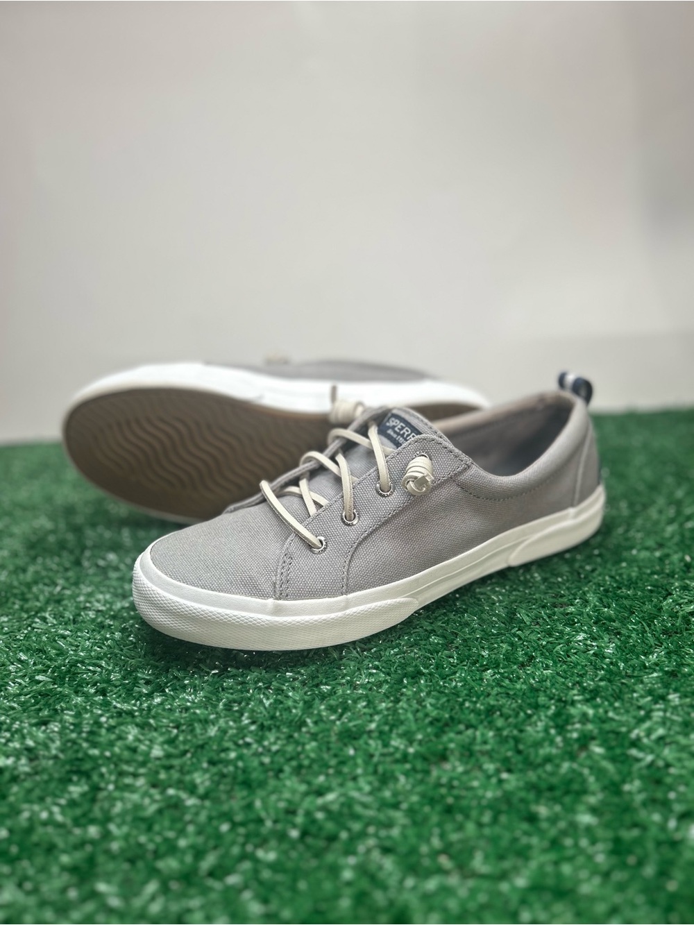 Sperry Crest Vibe Womens Size 8 Grey Canvas Sneakers STS85103